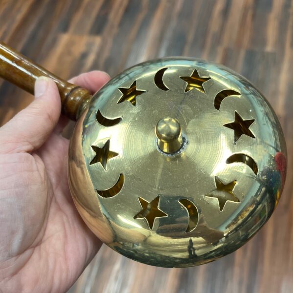 Brass Cauldron w/Handle