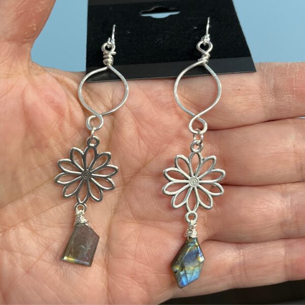 Snakeskin Pendant Silver-Filled Wire