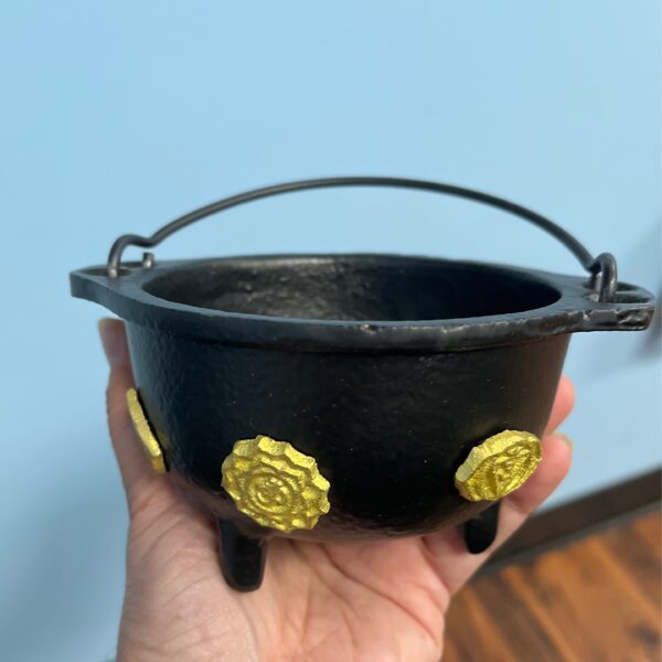 Chakra Iron Cauldron 5.5”