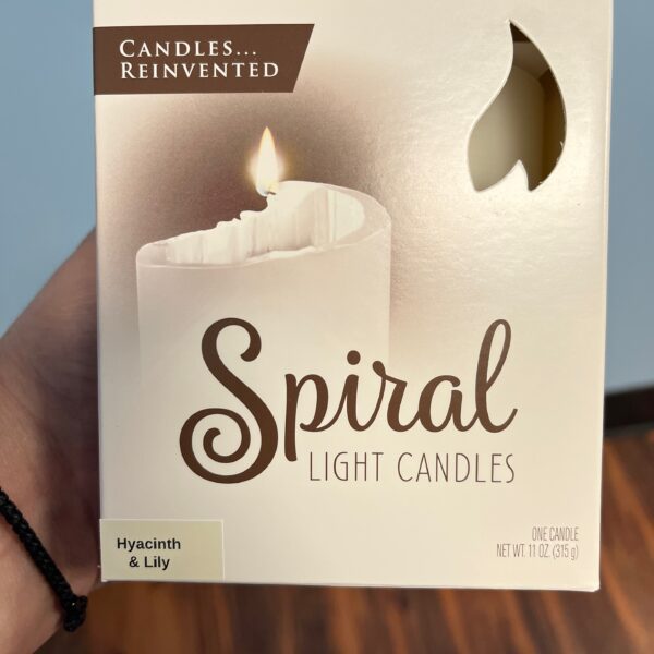 Spiral Candle Medium Hyacinth & Lily