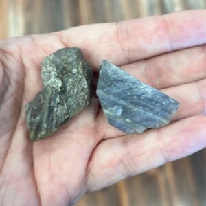 RAW LABRADORITE