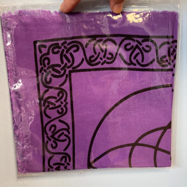 Triquetra Purple 18x18